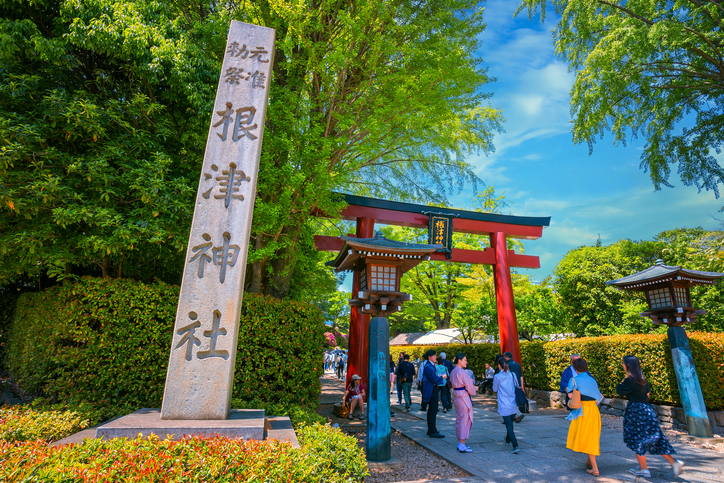 根津神社の入り口