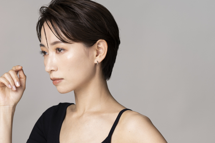 肌の美しい40代の女性
