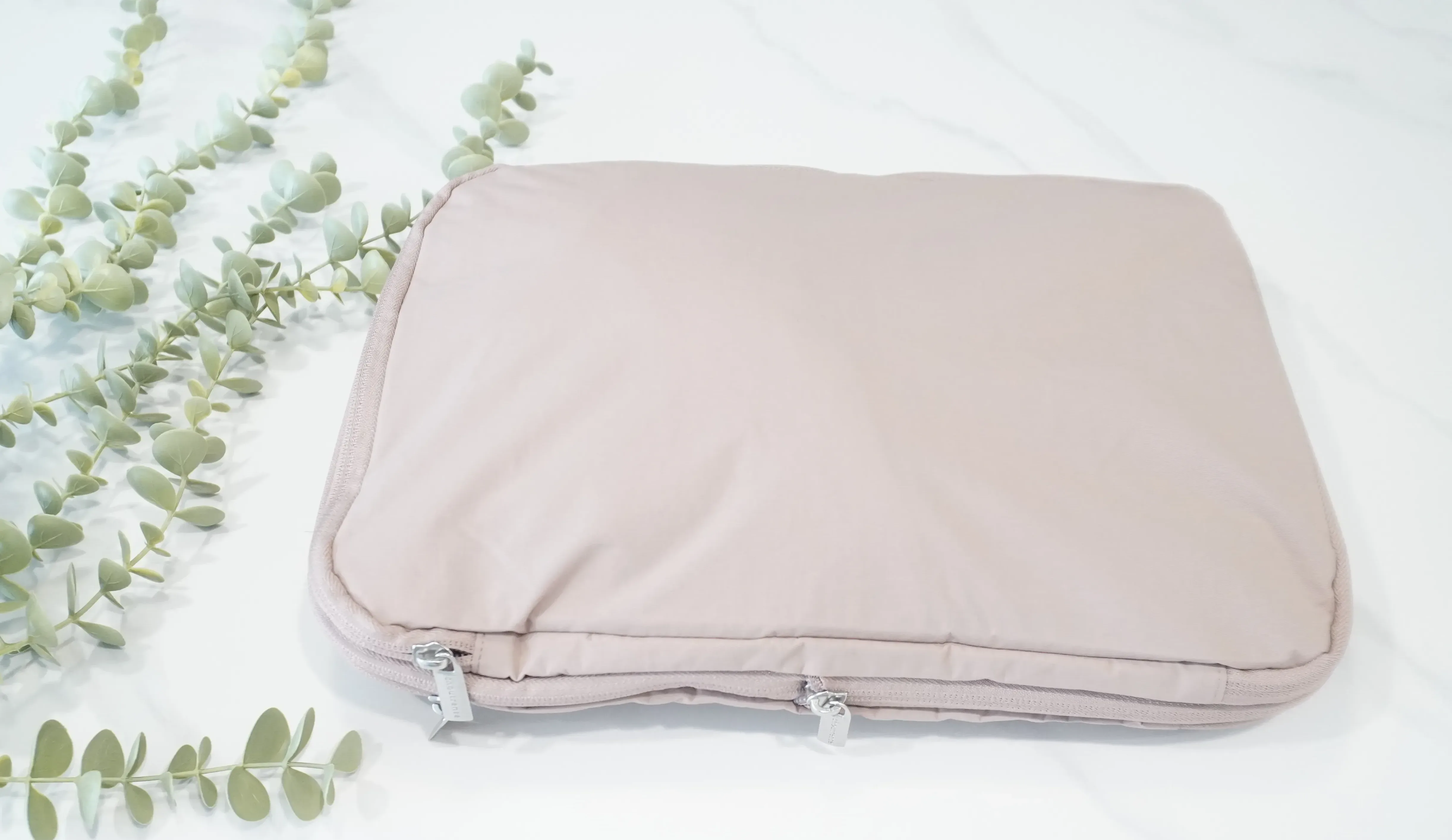 圧縮トラベルポーチ