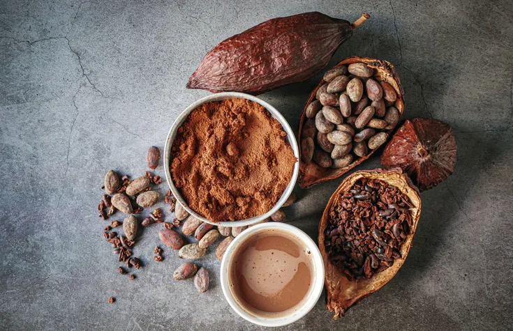ココアの粉やナッツ