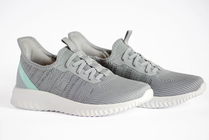 ハンズフリースニーカーのグレー