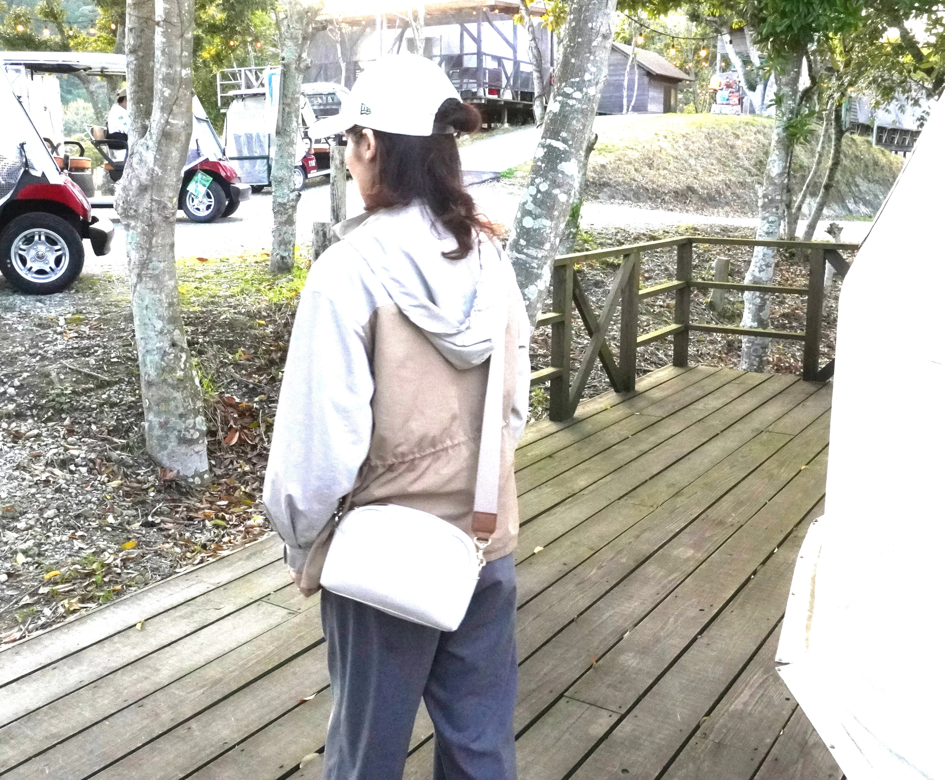 白ショルダーバッグ